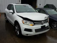 2014 VOLKSWAGEN TOUAREG V6 WVGEF9BP8ED011603