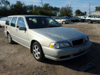 2000 Volvo V70 Base YV1LW61J1Y2686811