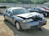 2004 LINCOLN TOWN CAR 1LNHM81W44Y664832