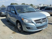 2009 VOLKSWAGEN ROUTAN 2V8HW34179R586418