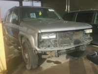 2000 CHEVROLET TAHOE 1GNEK13R7YR146670