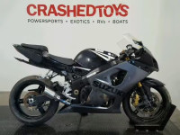 2004 SUZUKI GSX-R1000 JS1GT75AX42101115