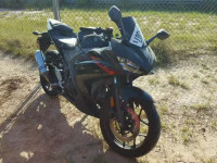 2015 YAMAHA YZFR3 MH3RH06Y0FK006876