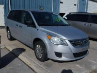 2010 VOLKSWAGEN ROUTAN 2V4RW4D11AR268441