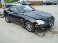 1999 MERCEDES-BENZ SLK WDBKK47F0XF109830