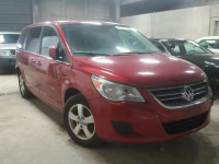 2010 VOLKSWAGEN ROUTAN 2V4RW3D11AR242271