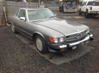 1988 MERCEDES-BENZ 560 WDBBA48D1JA081122