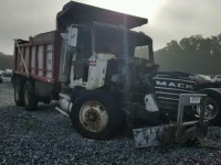 2007 MACK 700 1M2AG11C37M047181