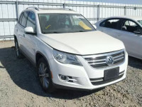 2011 VOLKSWAGEN TIGUAN S WVGAV7AX7BW529807