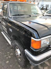 1990 Ford F Super Du 2FDLF47M3LCB03143