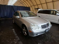 2001 MERCEDES-BENZ C240 WDBRF61J21F080138