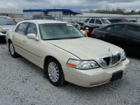 2003 LINCOLN TOWN CAR C 1LNHM83W33Y646107