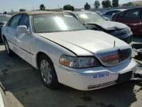 2003 LINCOLN TOWN CAR C 1LNHM83W23Y623840