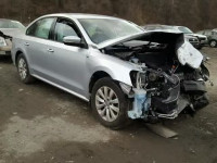 2013 VOLKSWAGEN PASSAT S 1VWAP7A37DC136113