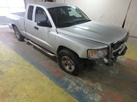 2008 DODGE DAKOTA SLT 1D7HW42K78S557825