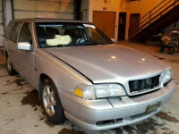 1998 VOLVO V70 YV1LW5579W2475698