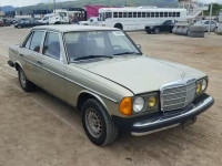 1982 MERCEDES-BENZ 300 DT WDBAB33A1CB005221