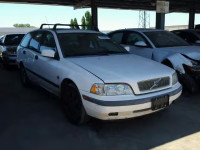 2000 VOLVO V40 YV1VW2557YF461056