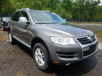 2010 VOLKSWAGEN TOUAREG TD WVGFK7A93AD000509