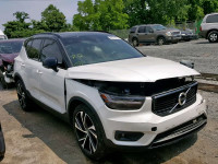 2019 VOLVO XC40 T5 YV4162XZ0K2007425