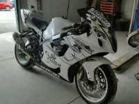 2004 SUZUKI GSX-R1000 JS1GT75A042103732