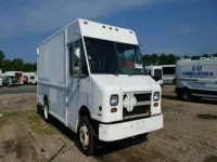 2000 FREIGHTLINER M LINE WAL 4UZA4FA47YCF82281