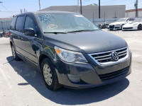 2011 VOLKSWAGEN ROUTAN S 2V4RW4DGXBR669587