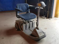 2000 Chalet Wheelchair 0000000000N0V1N03