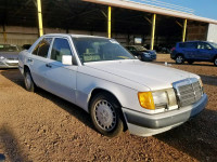 1990 MERCEDES-BENZ 300 E 2.6 WDBEA26DXLB241872