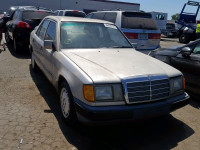 1992 MERCEDES-BENZ 300 E 2.6 WDBEA26D7NB696214