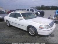 2004 Lincoln Town Car EXECUTIVE/SIGNATURE 1LNHM81W34Y641378