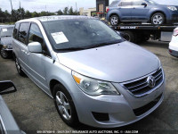 2010 Volkswagen Routan SE 2V4RW3D19AR231048