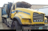 2006 MACK 700 CV700 1M2AG11C06M039229