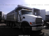 2006 MACK 700 CV700 1M2AG11C16M026943