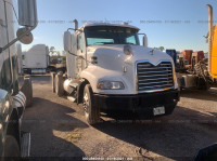 2010 MACK CXU613 CXU600 1M1AW07YXAN010084