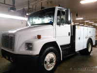 2000 FREIGHTLINER MEDIUM CONVENTIONAL FL60 1FV6GFBC9YHF85424
