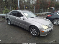 2005 MERCEDES-BENZ C-CLASS 240 WDBRF61JX5A689822