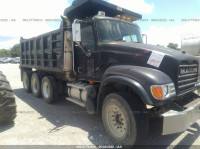 2006 MACK CV713 CV700 1M2AG11C26M044755