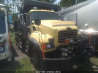 2005 MACK 700 CV700 1M2AG11C15M034071