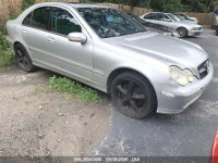2001 MERCEDES-BENZ C-CLASS WDBRF64J61F040043