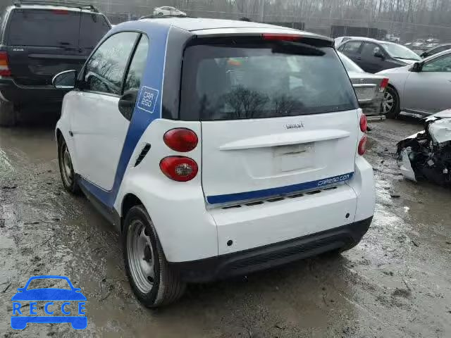 2014 SMART FORTWO WMEEJ3BA9EK767370 Bild 2