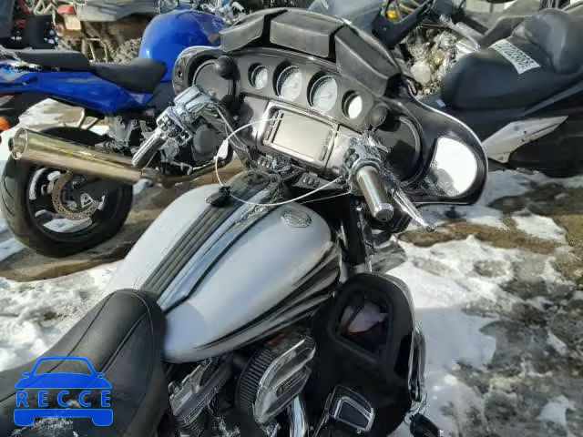 2015 HARLEY-DAVIDSON FLHXSE CVO 1HD1PXN1XFB955023 зображення 4