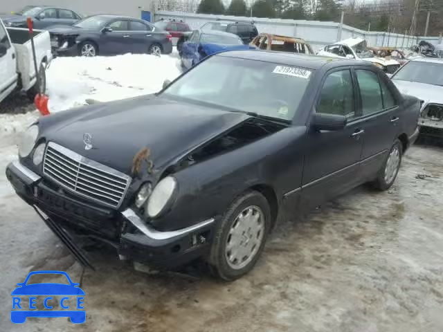 1999 MERCEDES-BENZ E 320 4MAT WDBJF82H5XX024010 image 1