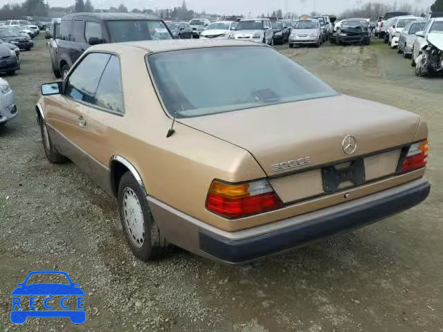 1988 MERCEDES-BENZ 300 CE WDBEA50D7JA623774 Bild 2