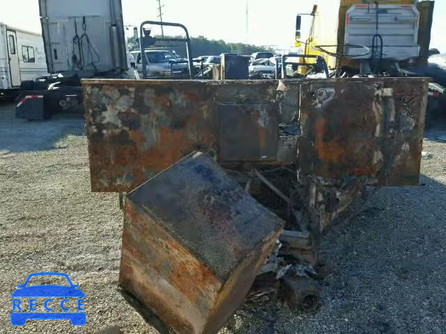 2000 FREIGHTLINER CHASSIS X 4UZ6EFBC9YCH18208 Bild 8