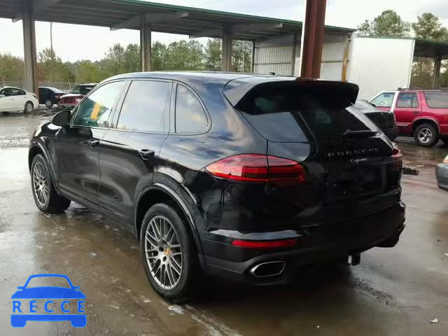 2017 PORSCHE CAYENNE WP1AA2A22HKA82244 image 2