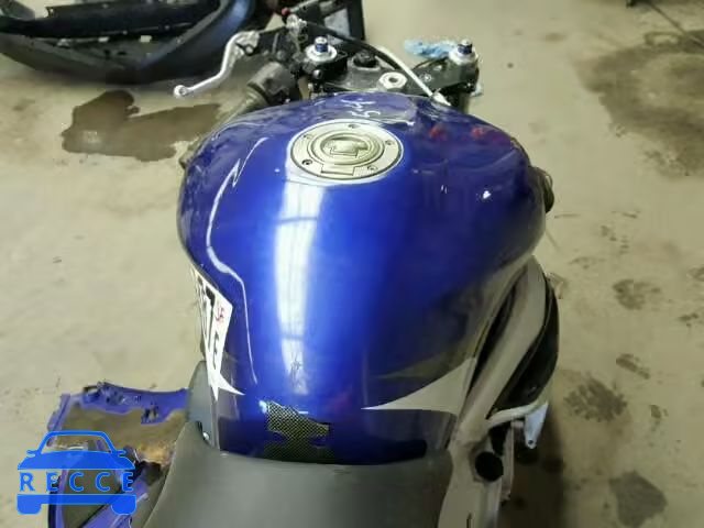 2002 YAMAHA YZFR6 L JYARJ04E32A022920 Bild 4