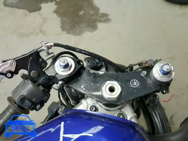 2002 YAMAHA YZFR6 L JYARJ04E32A022920 Bild 7