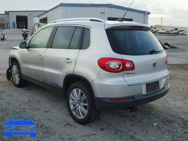 2011 VOLKSWAGEN TIGUAN S WVGAV7AX6BW548574 image 2