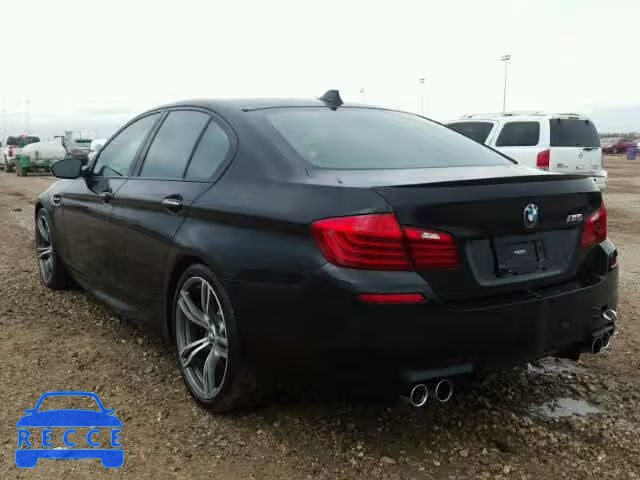 2015 BMW M5 WBSFV9C5XFD595327 Bild 2